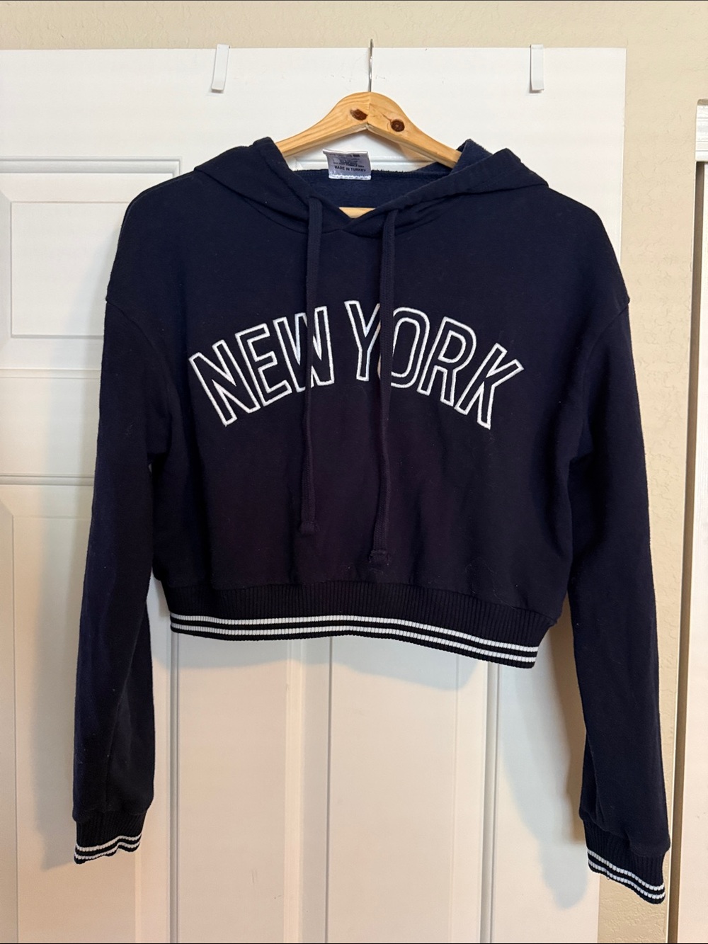 New York Cropped Hoodie Sweatshirt - Navy